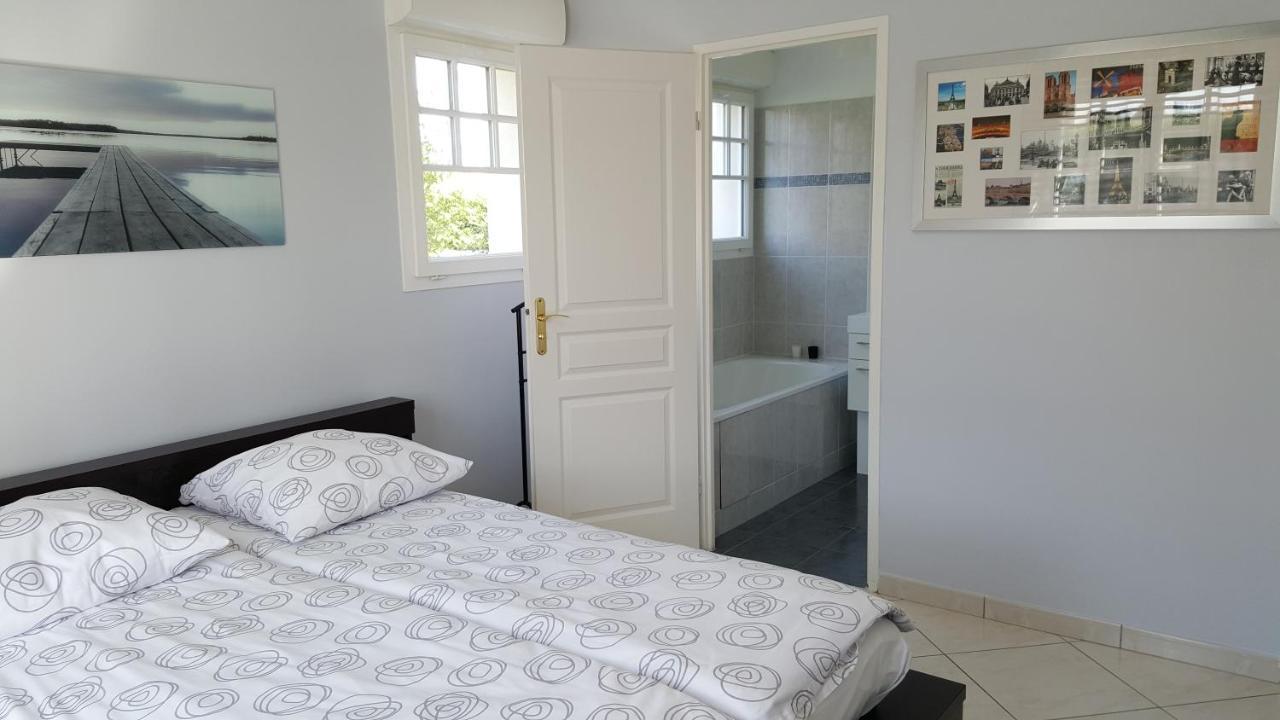 Guest House Reciner Disneyland Bailly-Romainvilliers Esterno foto